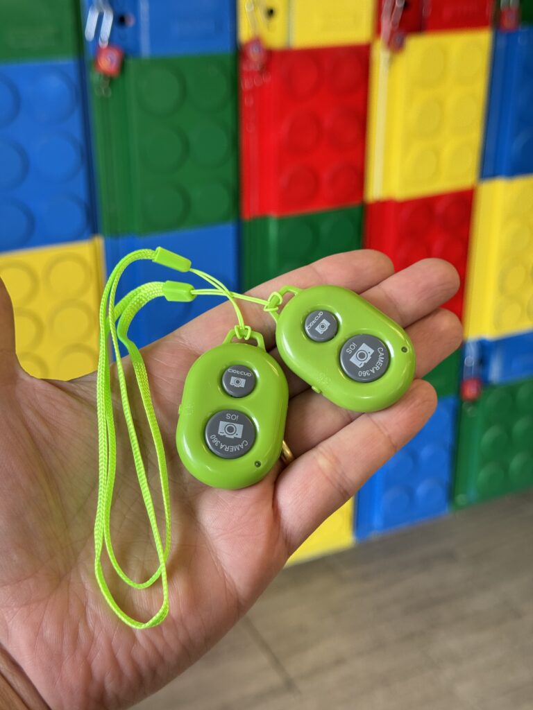 Calgary Selfie Museum Clickers For Selfie Photos